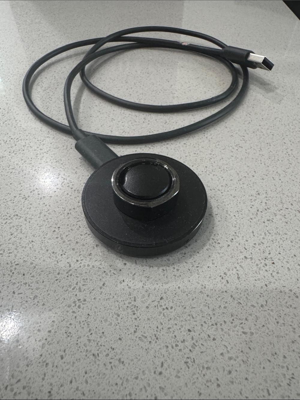 Oura Black ring and Magnetic Charging Dock with Cable